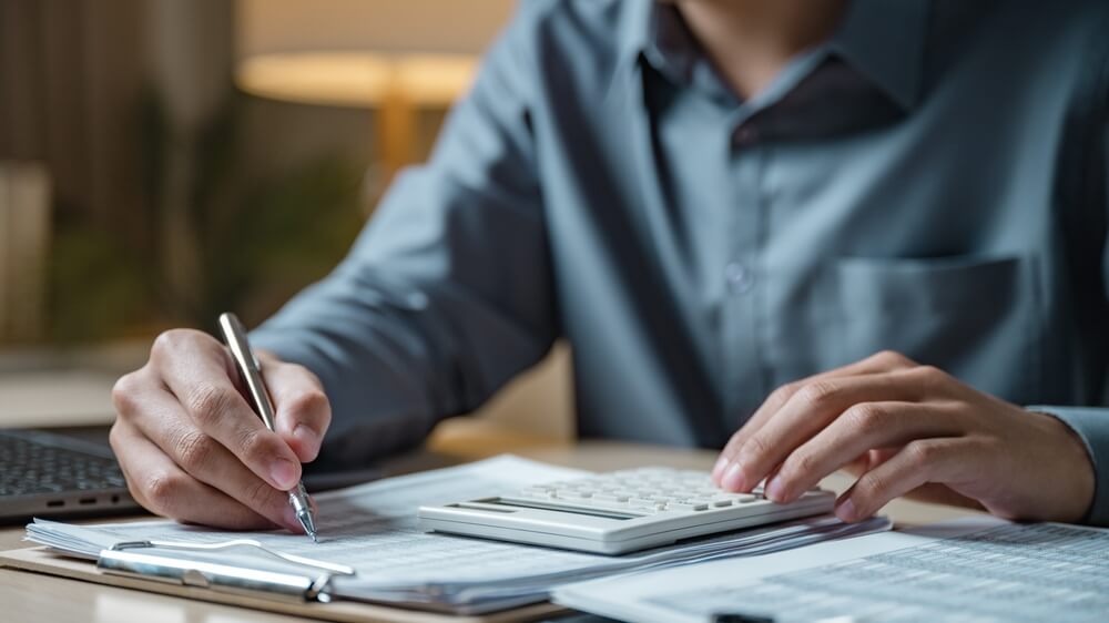 Understanding UK Tax Year Basics: How It Affects Your Money Management
